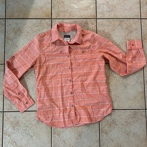 Patagonia Women’s Salmon Pink‎ Island Hopper II Long-Sleeve Shirt, Small